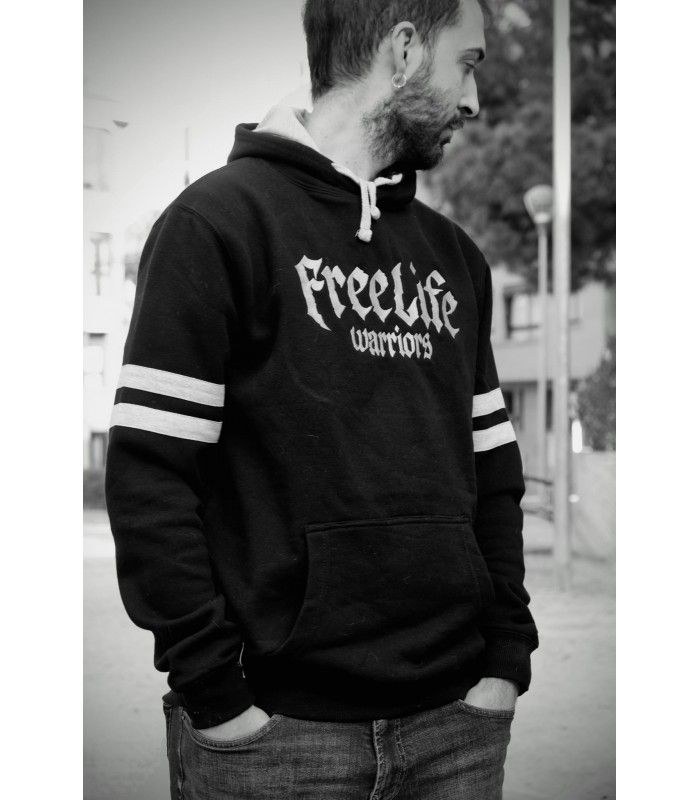 Sudadera FreeLife "Ringed Warriors" - Negra Con Capucha - Imagen 2