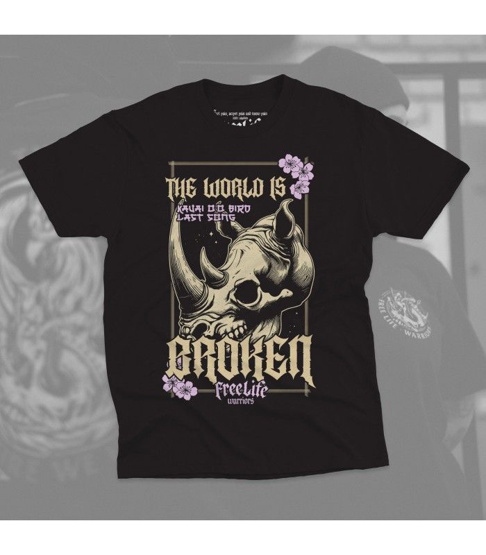 Camiseta FreeLife "The World Is Broken"